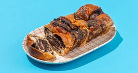 Открытый рулет с маком